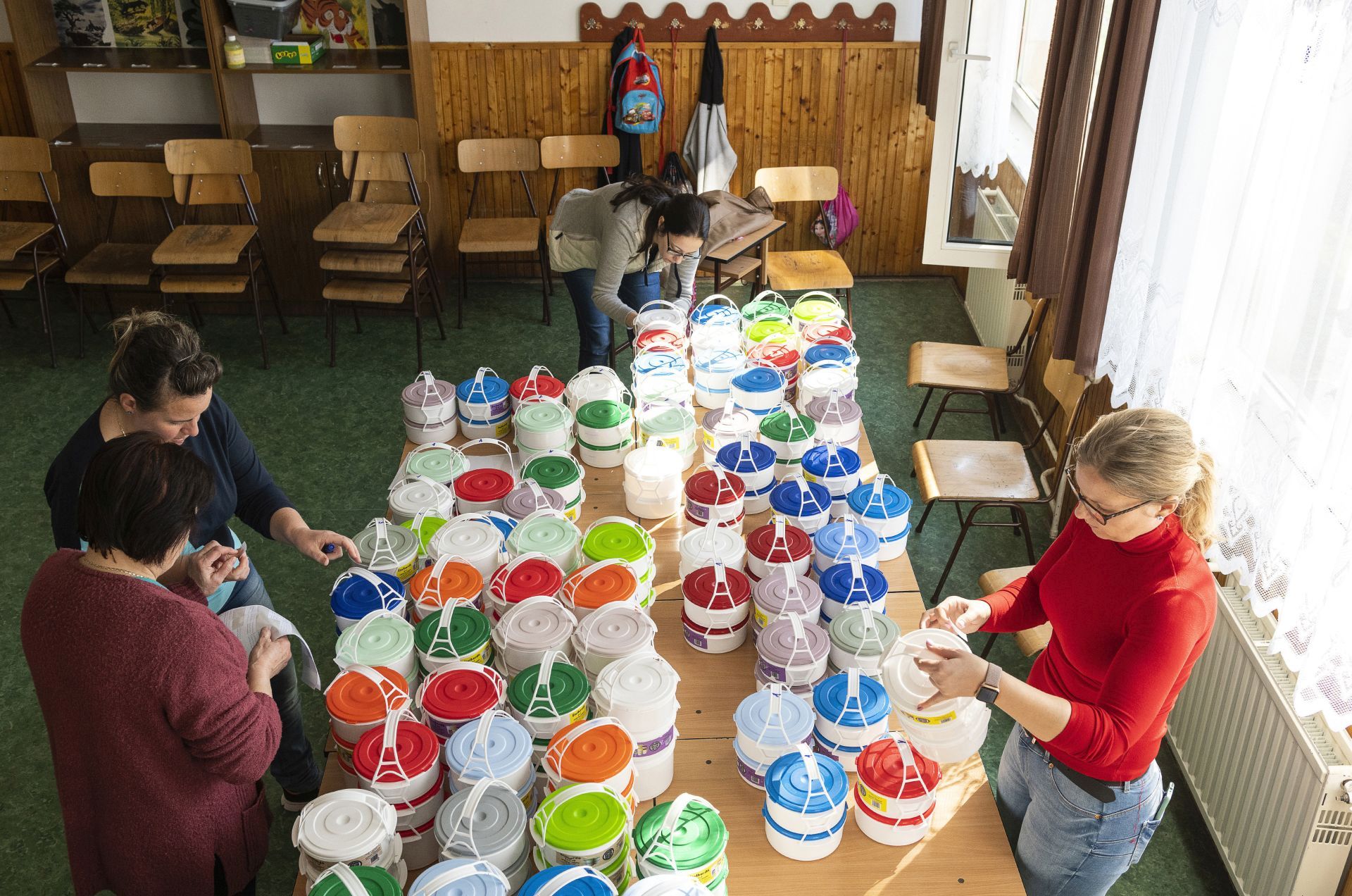 Újabb intézkedések segítik a családok szociális biztonságát