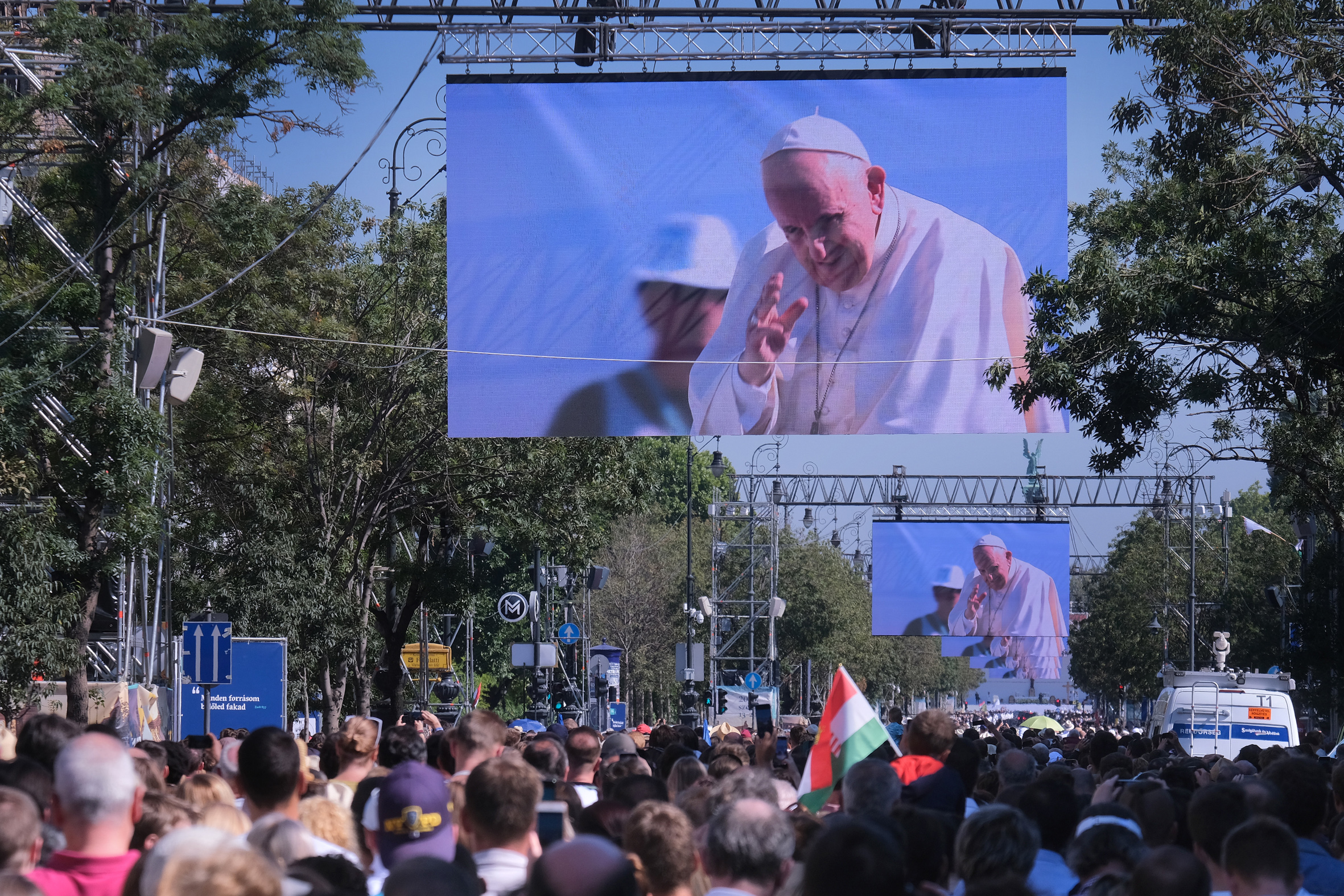 Köszönöm nektek, Magyarország népe! – Találkozás a Szentatyával 