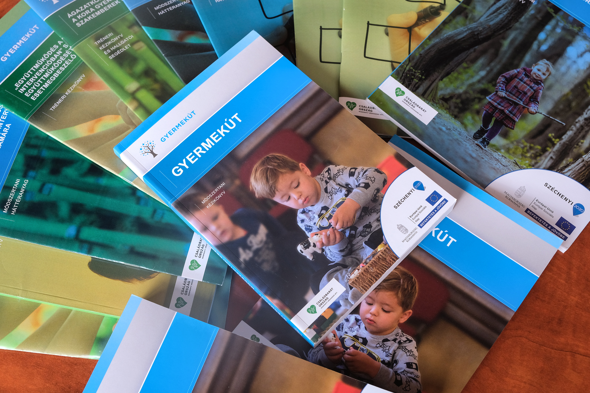Gyermekút „alapkőletétel” Pécsett – szakkönyvek az eltérő fejlődésű gyermekekért 