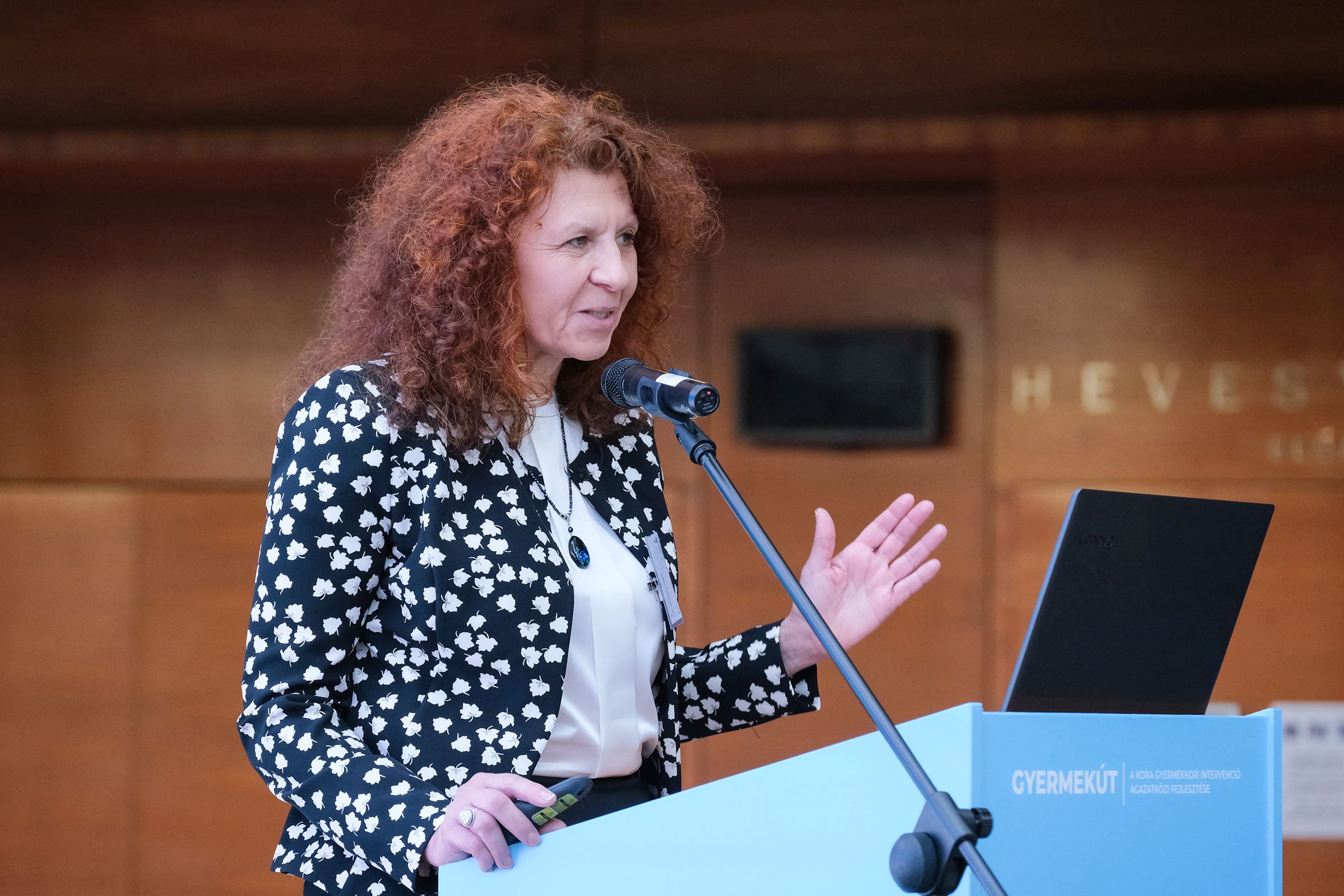 Továbbképzés a gyermekek korai fejlődéséről