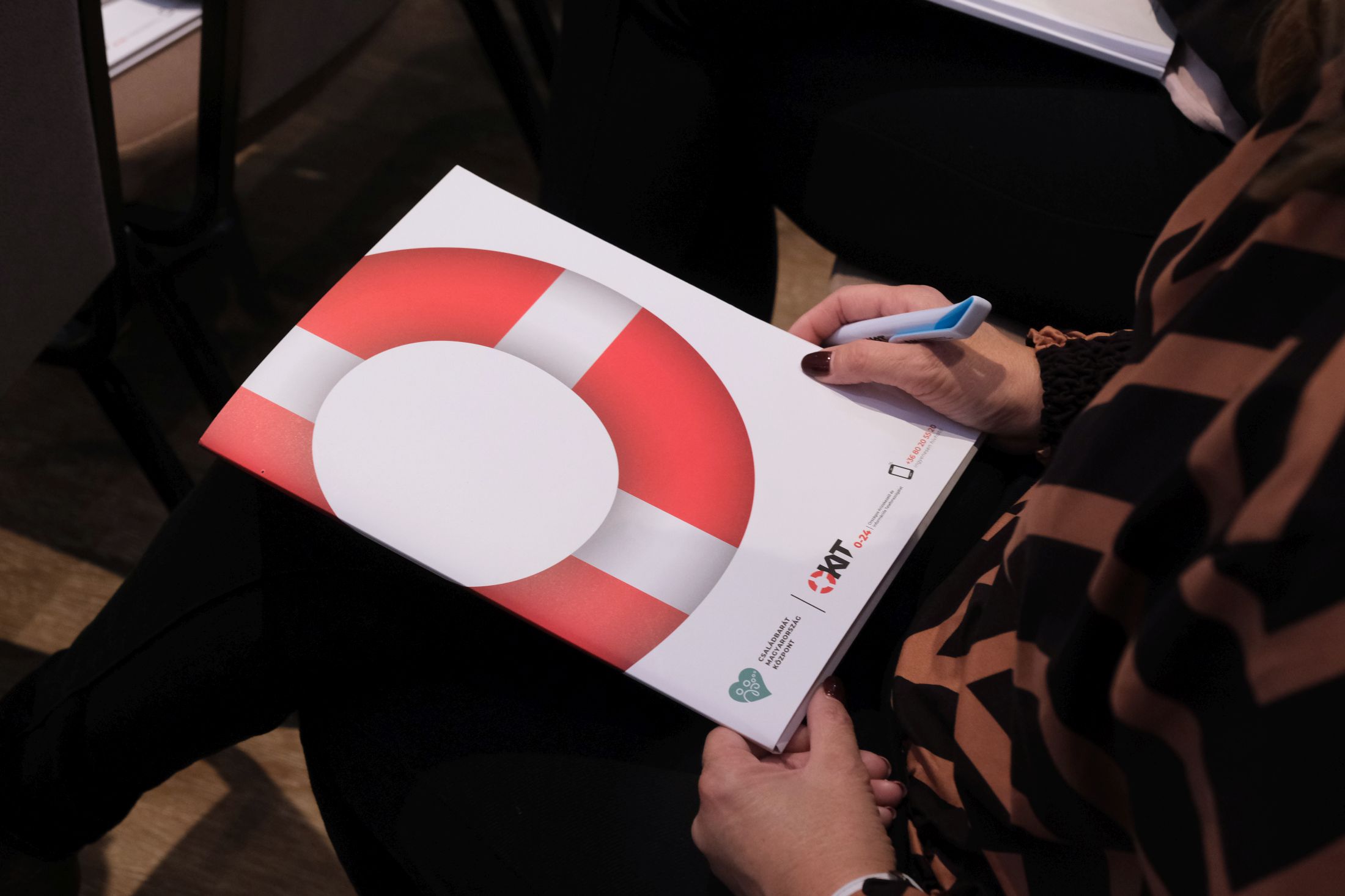 Van kiút! – Összefogás a gyermekek védelméért 